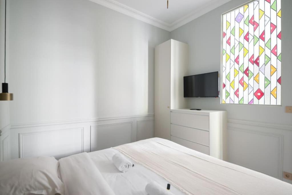 Апартаменты Bright And Gorgeous Flat In The Heart Of Париж Экстерьер фото