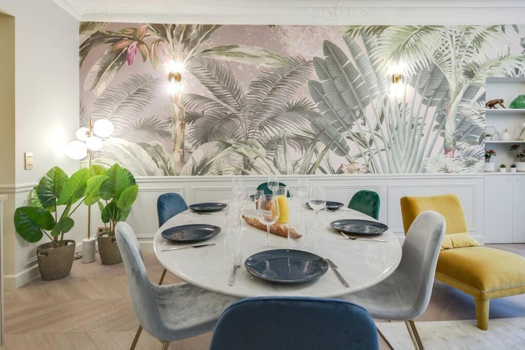 Апартаменты Bright And Gorgeous Flat In The Heart Of Париж Экстерьер фото